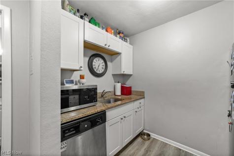 5216 E Lake Road Sheffield OH 44054