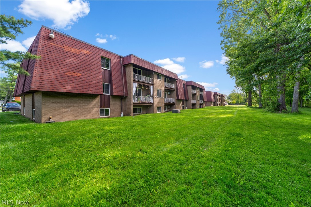 5216 E Lake Road Sheffield OH 44054