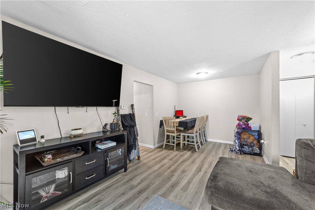 5216 E Lake Road Sheffield OH 44054