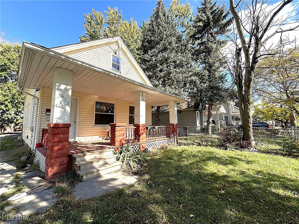 6812 Lawn Avenue Cleveland OH 44102
