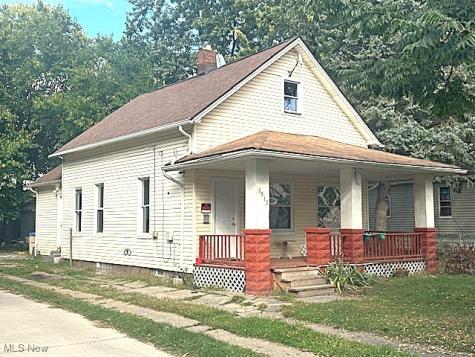 6812 Lawn Avenue Cleveland OH 44102