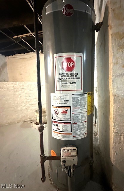 6812 Lawn Avenue Cleveland OH 44102