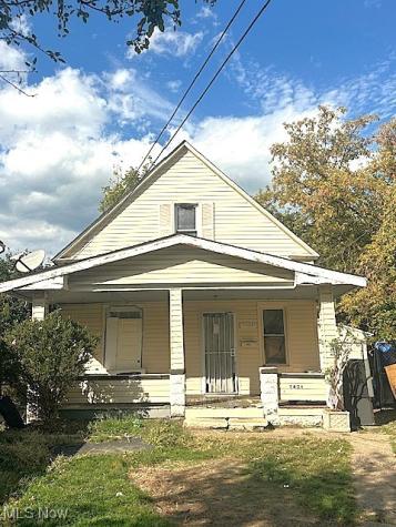 6812 Lawn Avenue Cleveland OH 44102