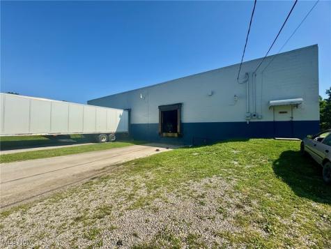 395, 425, 450 Cambridge Street Cambridge OH 43725