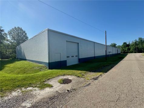 395, 425, 450 Cambridge Street Cambridge OH 43725