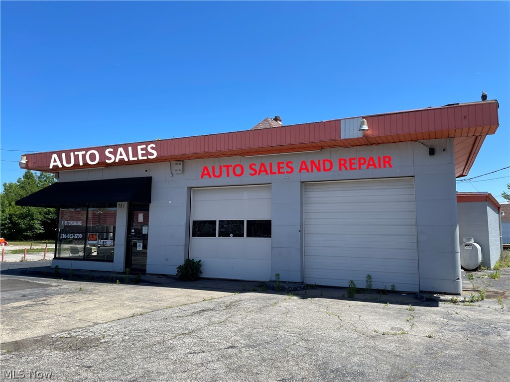 759 E 185th Street E Cleveland OH 44119