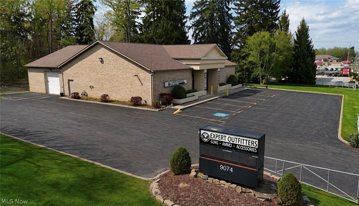 9074 Market Street North Lima OH 44452