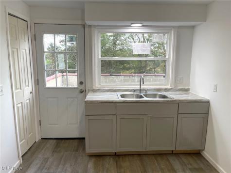 2627 Waynesburg Drive SE Canton OH 44707