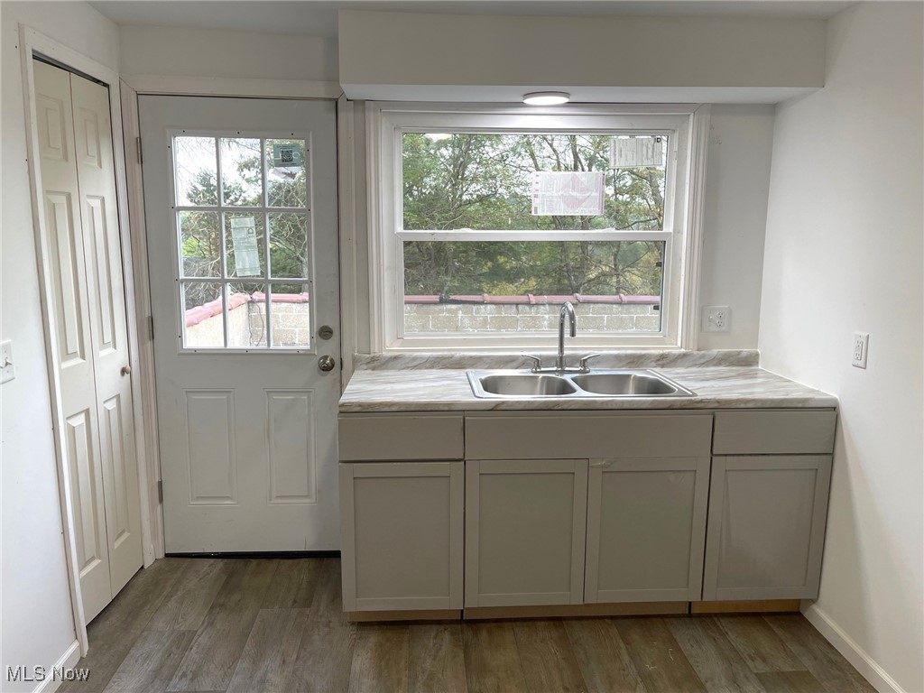 2627 Waynesburg Drive SE Canton OH 44707