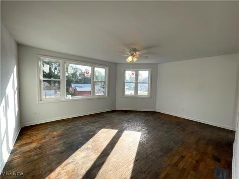 2627 Waynesburg Drive SE Canton OH 44707