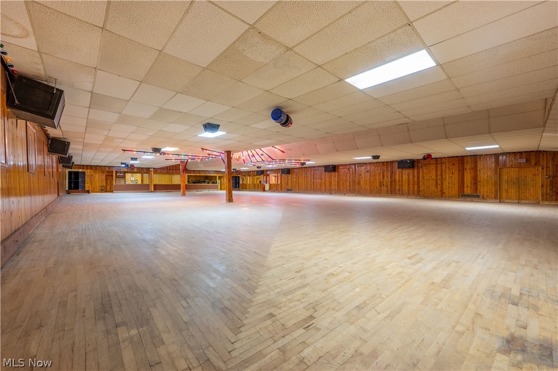 6297 Columbia Road NW Dover OH 44622