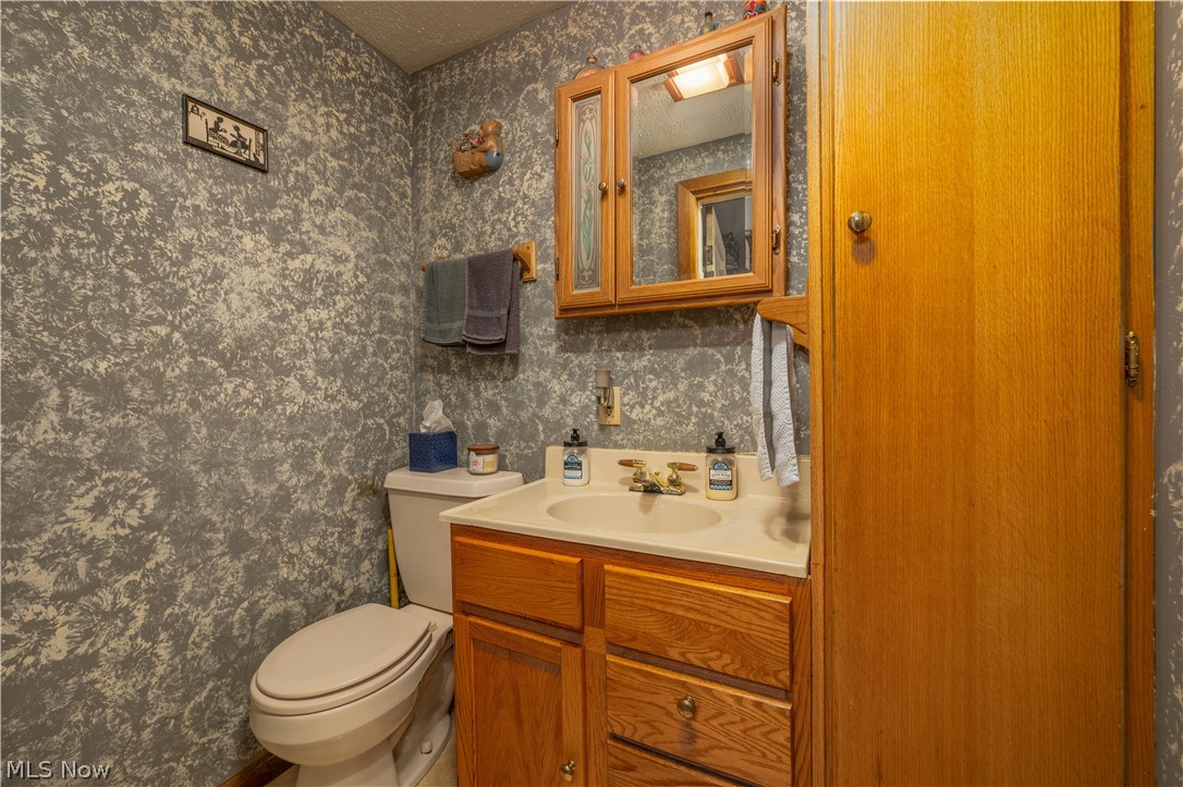 6297 Columbia Road NW Dover OH 44622