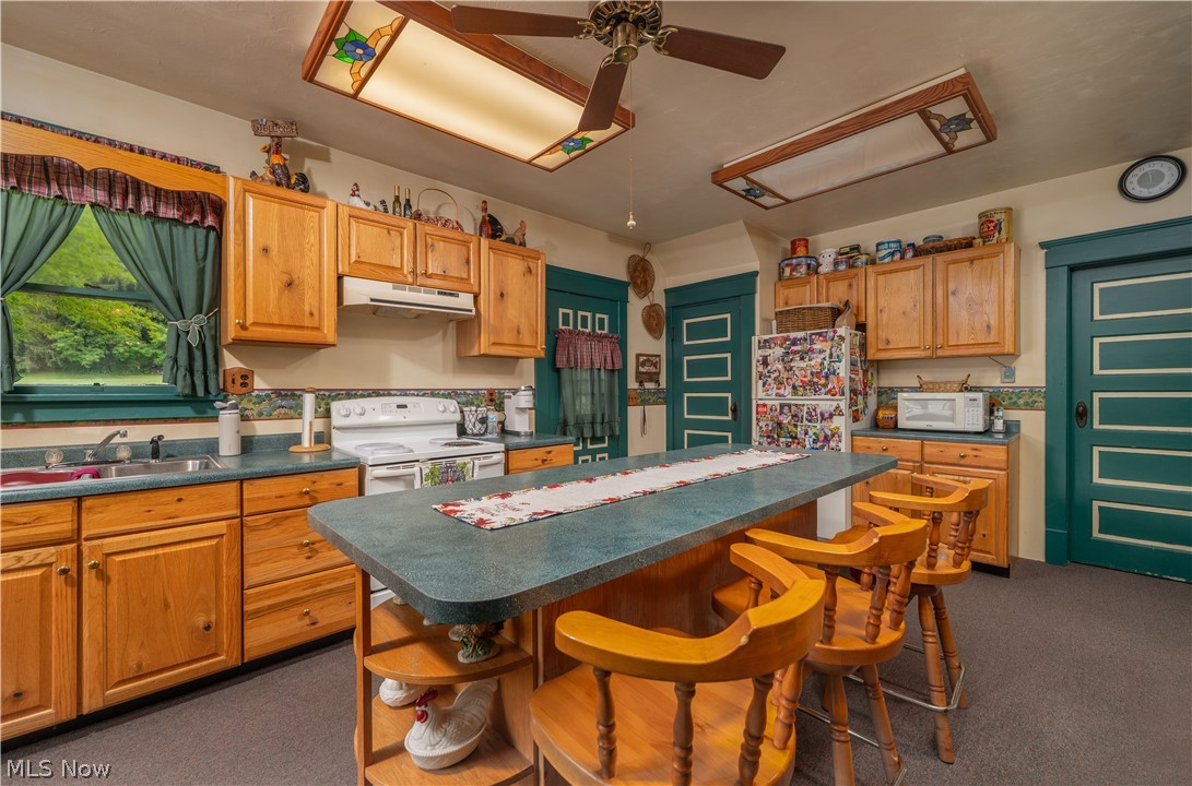 6297 Columbia Road NW Dover OH 44622