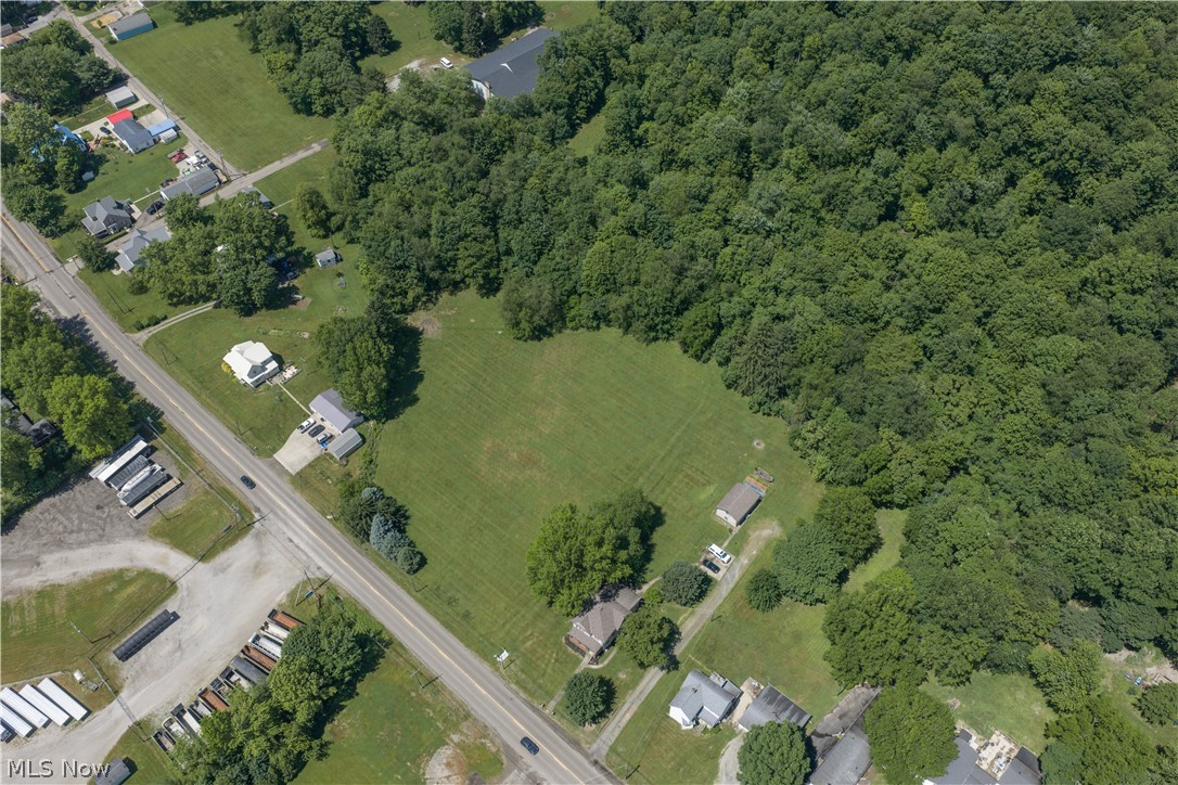 6297 Columbia Road NW Dover OH 44622