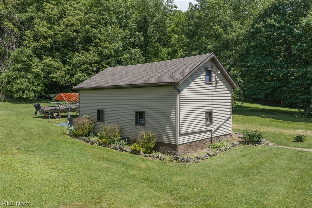 6297 Columbia Road NW Dover OH 44622