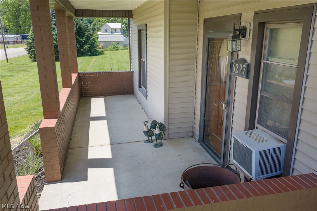 6297 Columbia Road NW Dover OH 44622
