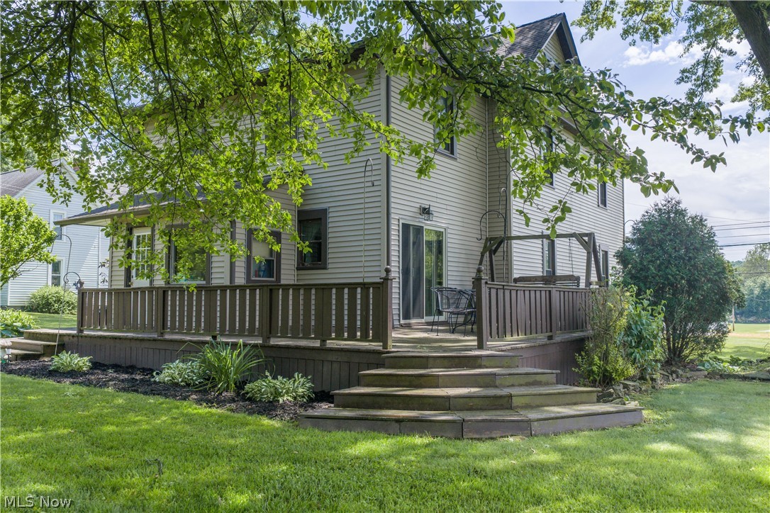 6297 Columbia Road NW Dover OH 44622