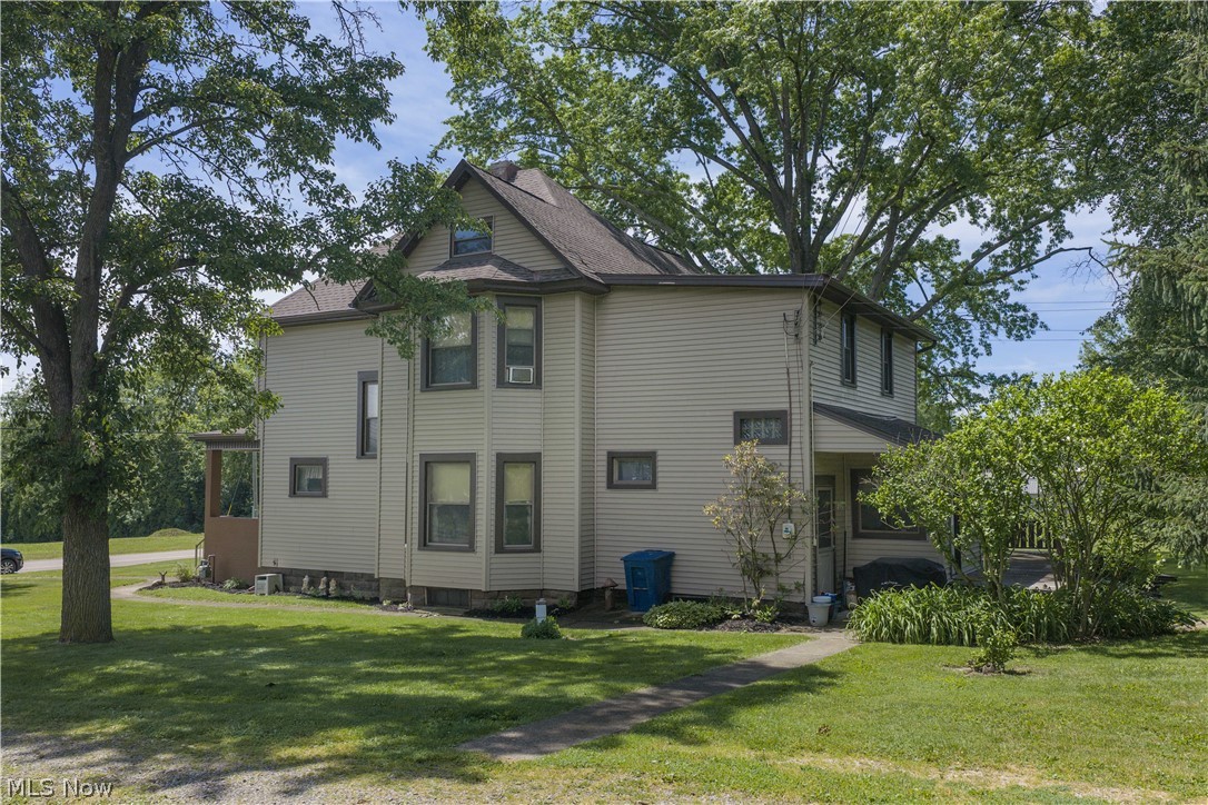 6297 Columbia Road NW Dover OH 44622
