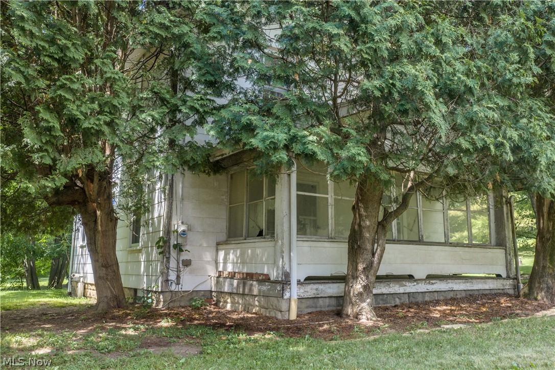 6297 Columbia Road NW Dover OH 44622