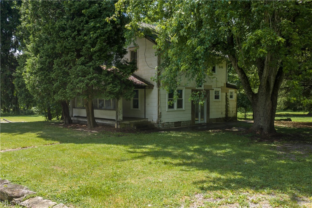 6297 Columbia Road NW Dover OH 44622