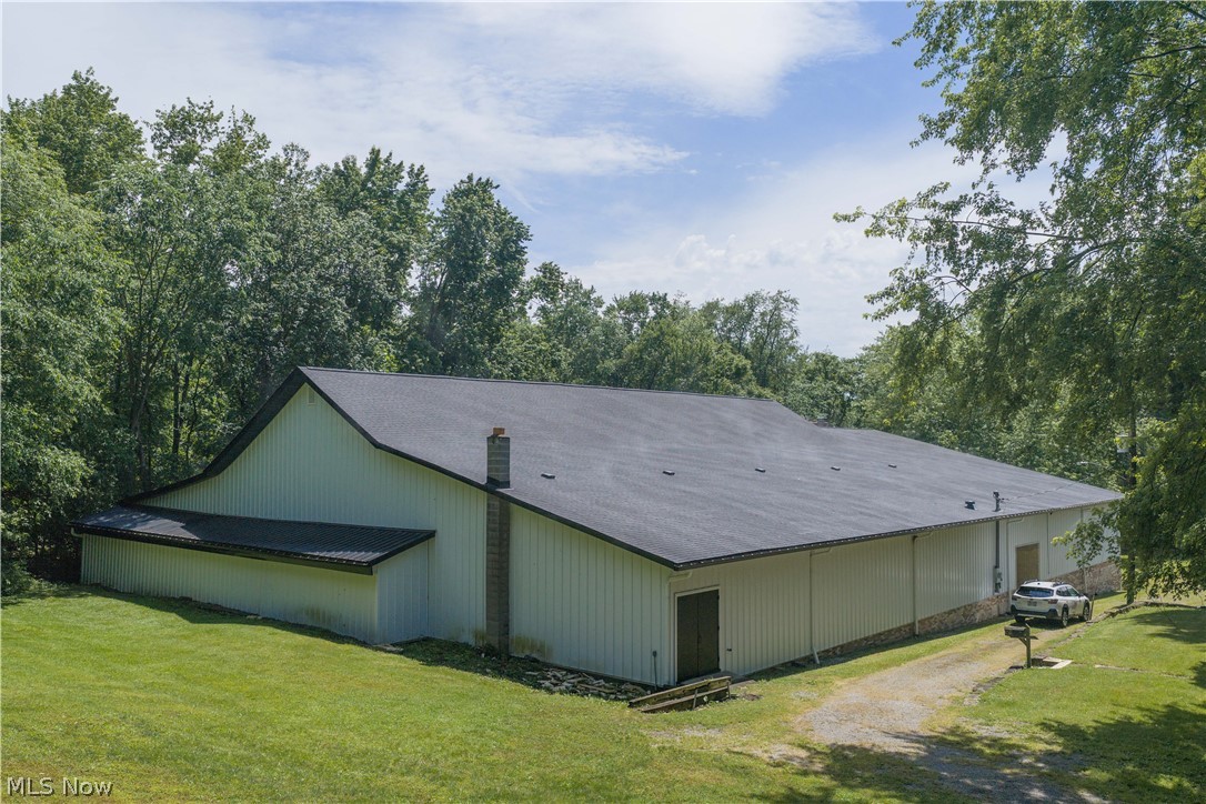 6297 Columbia Road NW Dover OH 44622