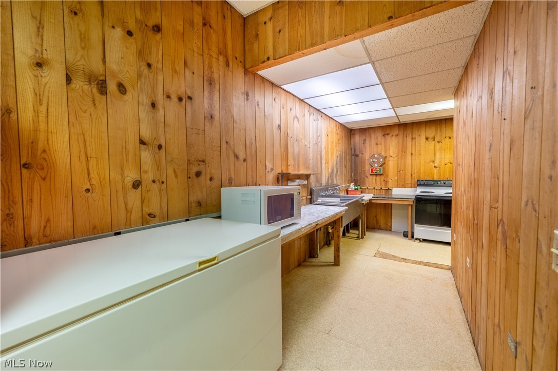 6297 Columbia Road NW Dover OH 44622