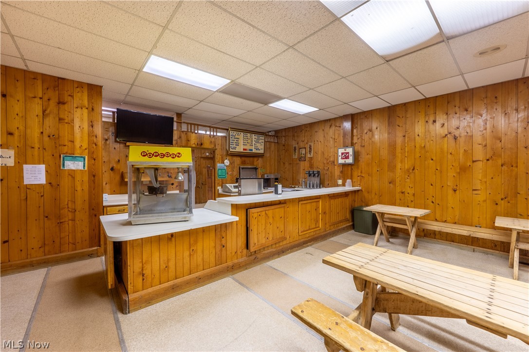 6297 Columbia Road NW Dover OH 44622