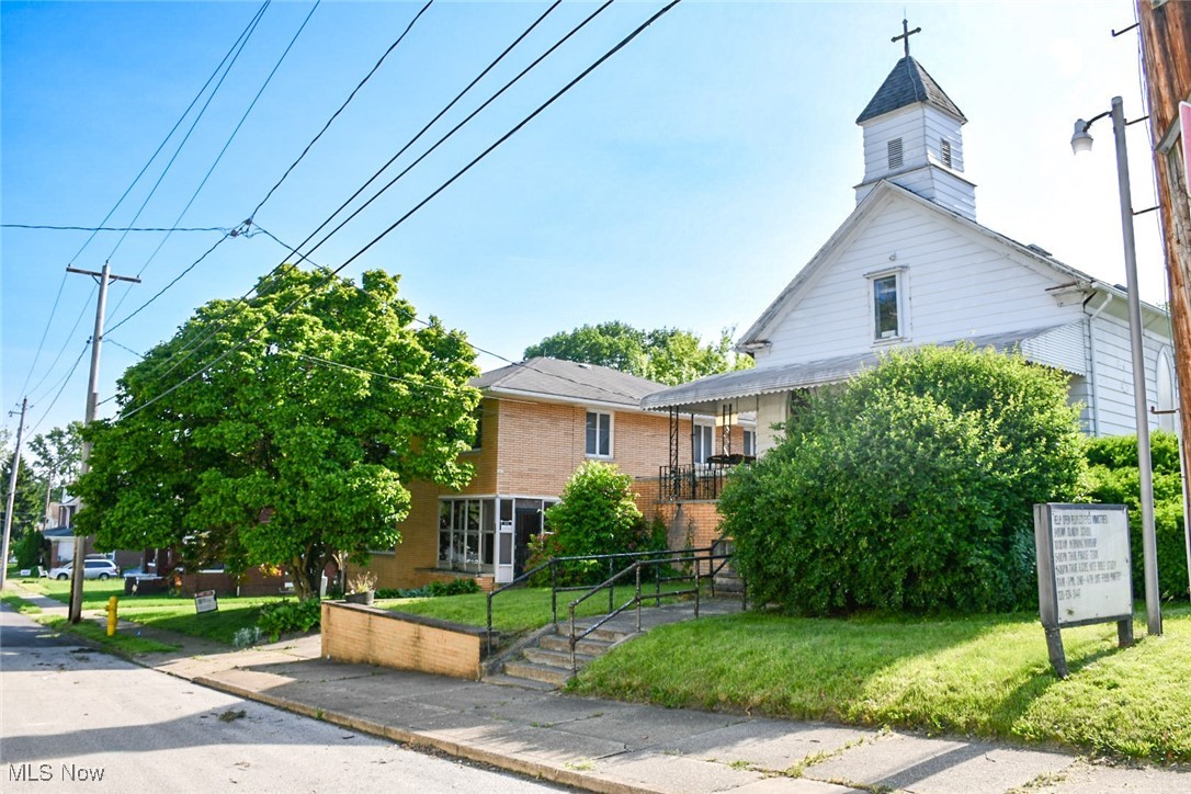 128 21st Street NW Barberton OH 44203