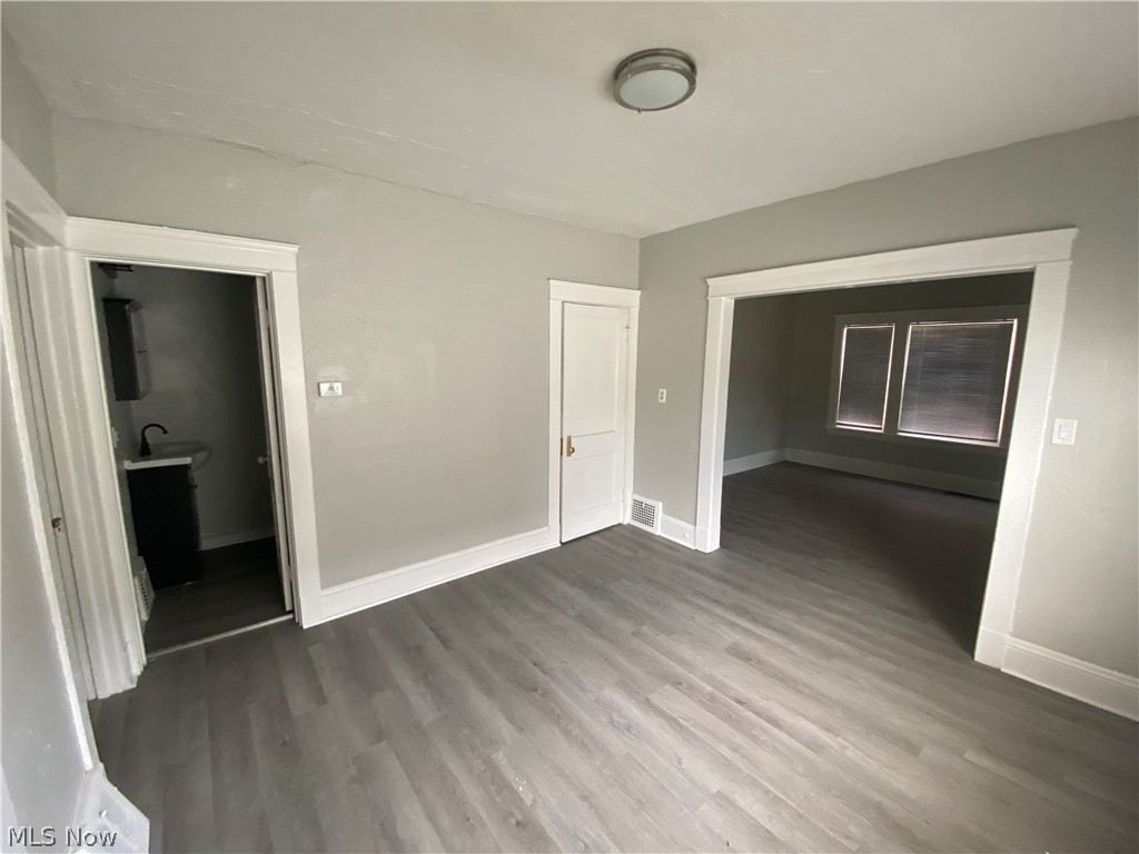 1497 Coutant Avenue Lakewood OH 44107