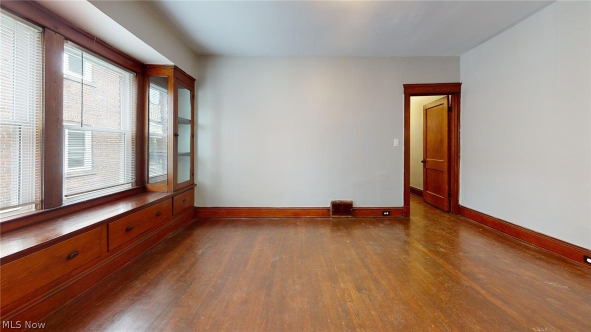 1497 Coutant Avenue Lakewood OH 44107