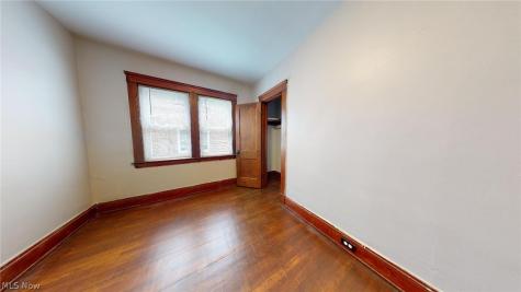 1497 Coutant Avenue Lakewood OH 44107
