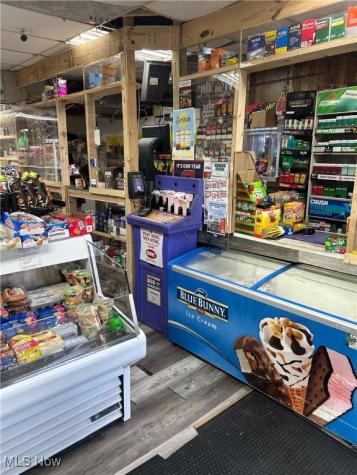 15315 Bartlett Avenue Cleveland OH 44120