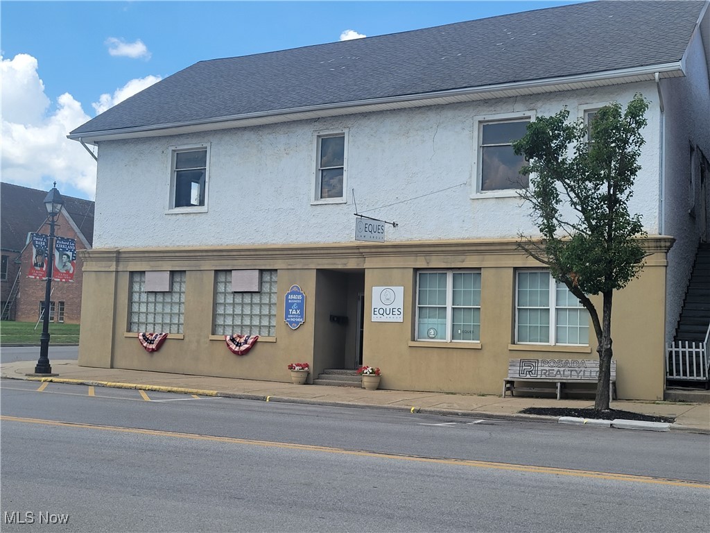 W Warren & S Main Street Cadiz OH 43907