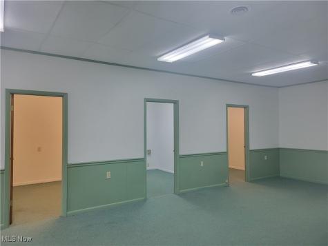 W Warren & S Main Street Cadiz OH 43907