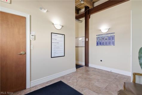 3348 St Clair Avenue NE Cleveland OH 44114