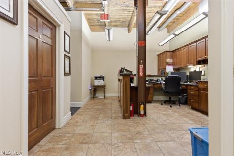 3348 St Clair Avenue NE Cleveland OH 44114