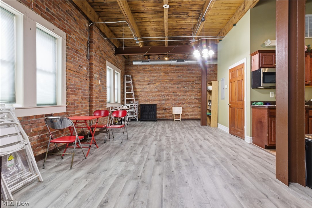 3348 St Clair Avenue NE Cleveland OH 44114