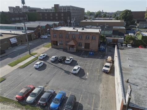 3348 St Clair Avenue NE Cleveland OH 44114