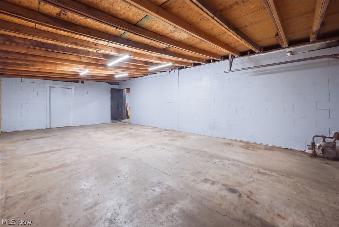 6157 Youngstown Hubbard Road Hubbard OH 44425