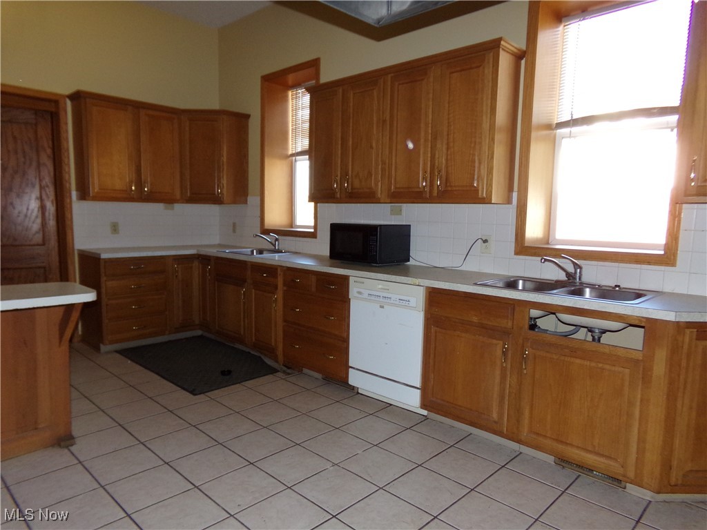 721 Lincoln Way E Massillon OH 44646