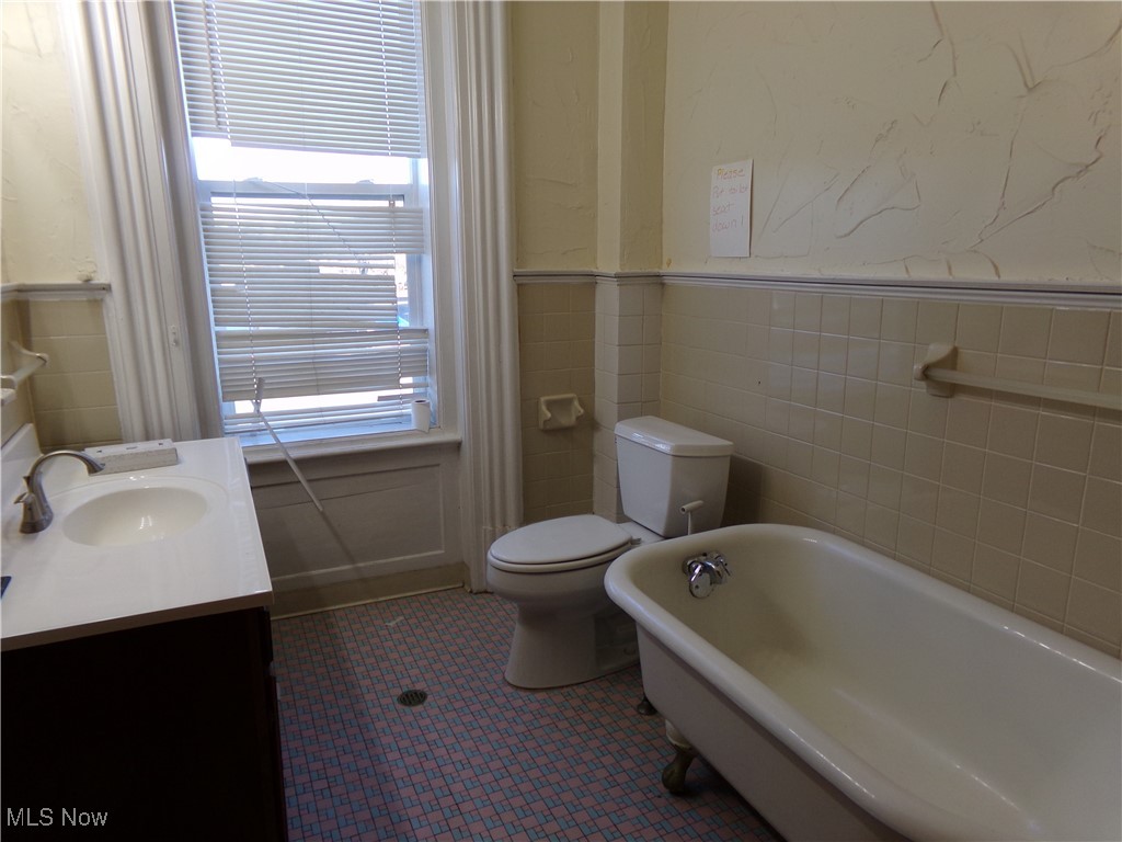 721 Lincoln Way E Massillon OH 44646