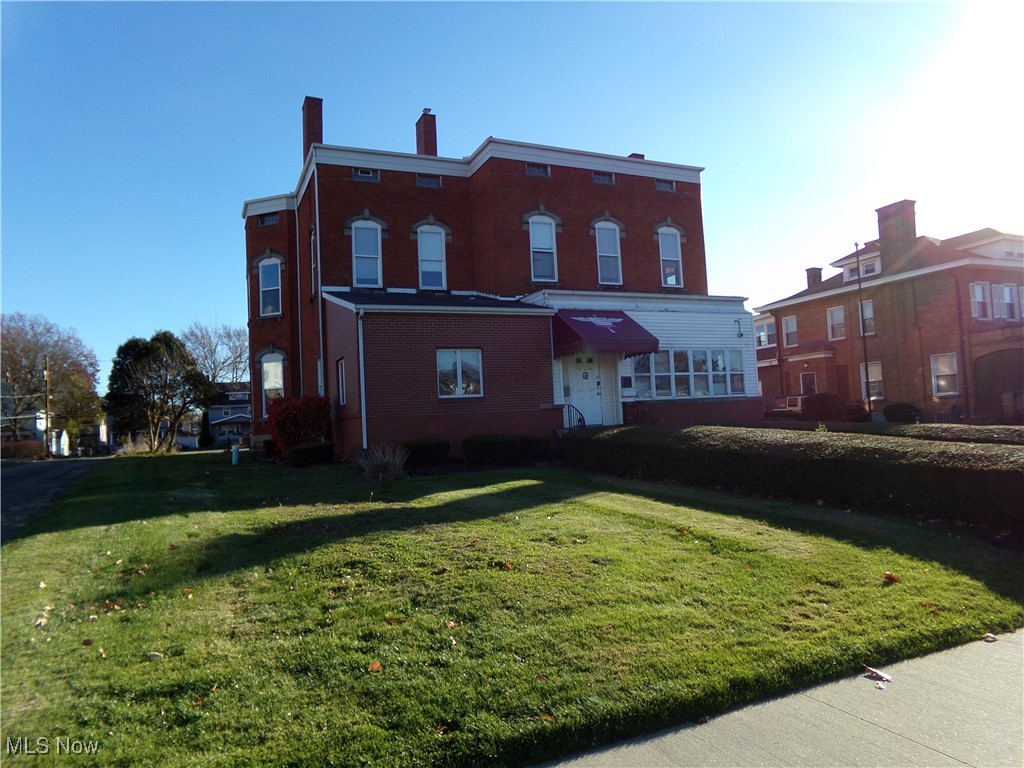 721 Lincoln Way E Massillon OH 44646