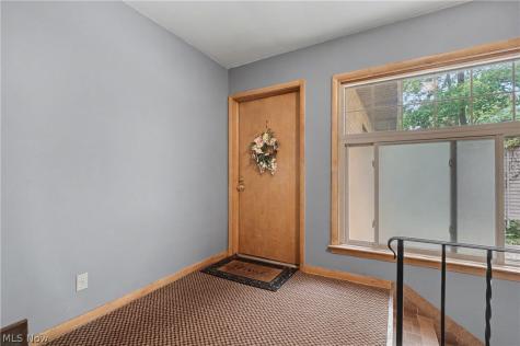 2039 4th Street Cuyahoga Falls OH 44221