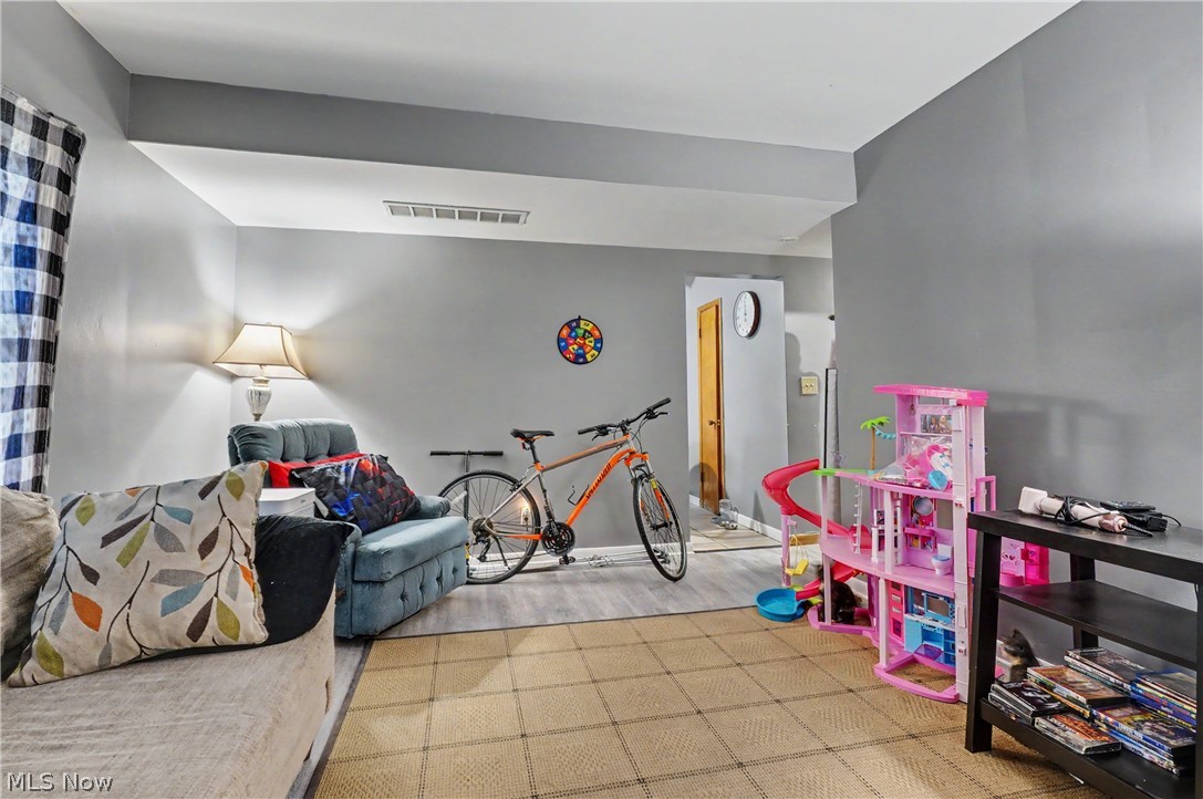 2039 4th Street Cuyahoga Falls OH 44221