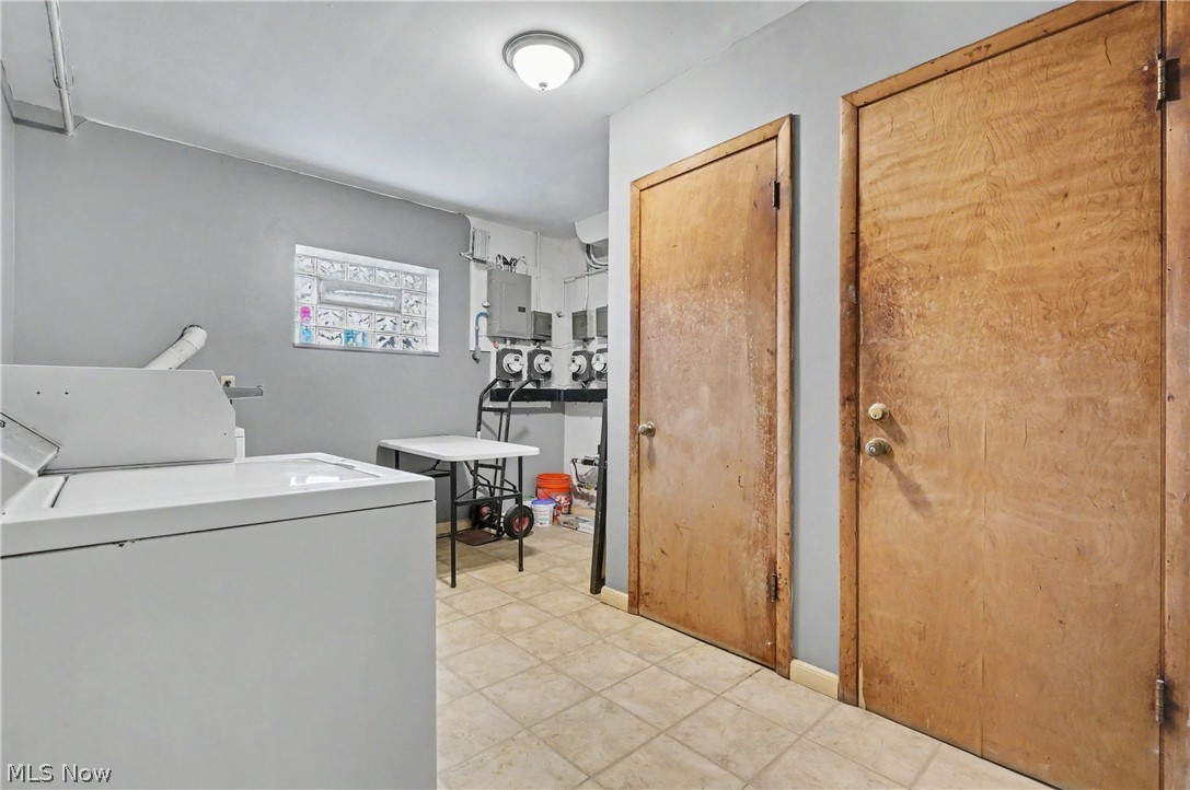 2039 4th Street Cuyahoga Falls OH 44221