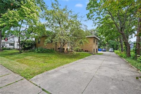 2039 4th Street Cuyahoga Falls OH 44221