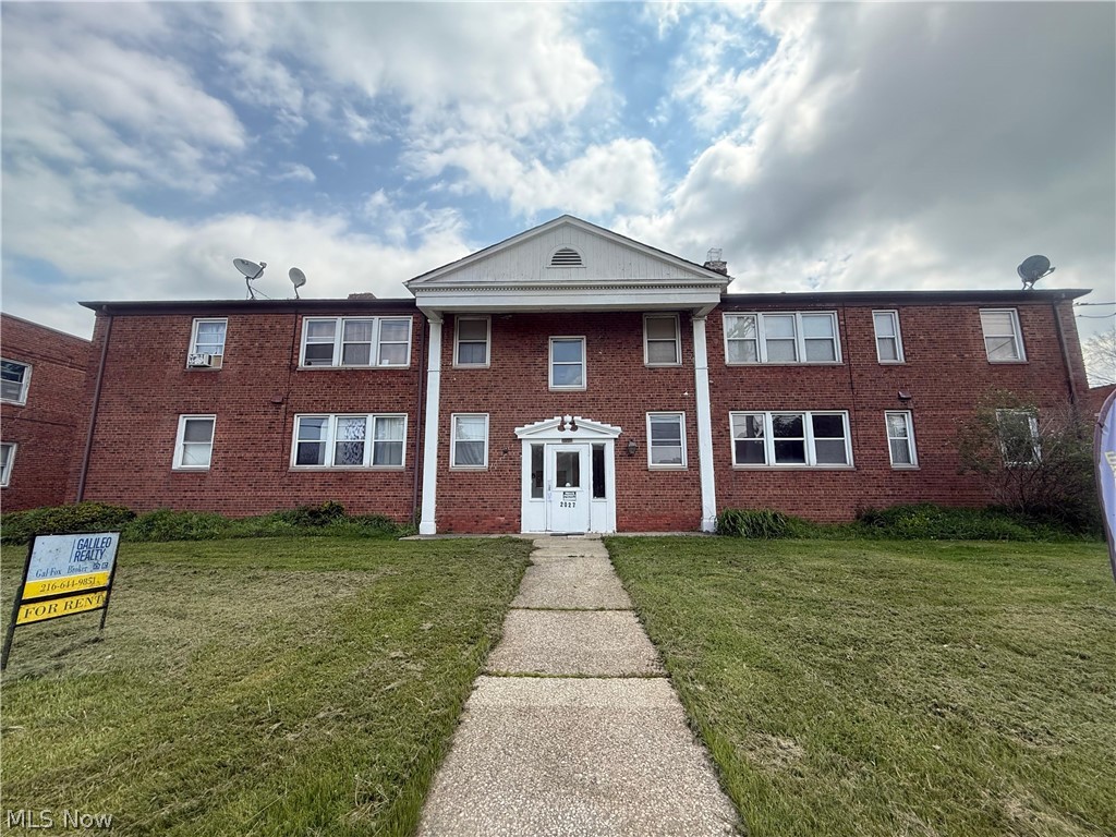 2027 Warrensville Center Road South Euclid OH 44121