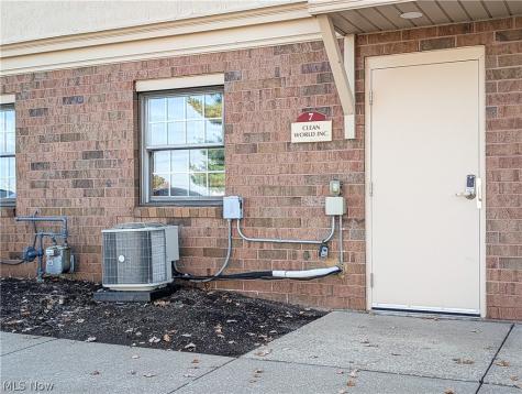 1337 Commerce Drive Stow OH 44224
