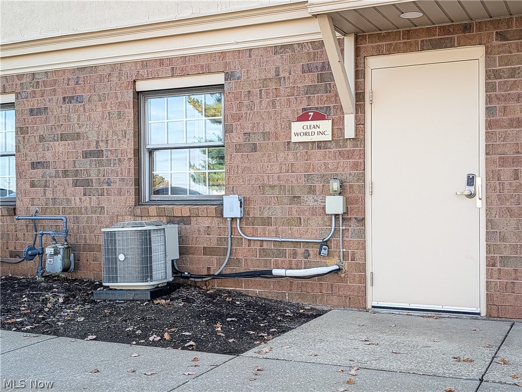 1337 Commerce Drive Stow OH 44224