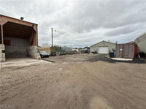9617 Clinton Road Brooklyn OH 44144